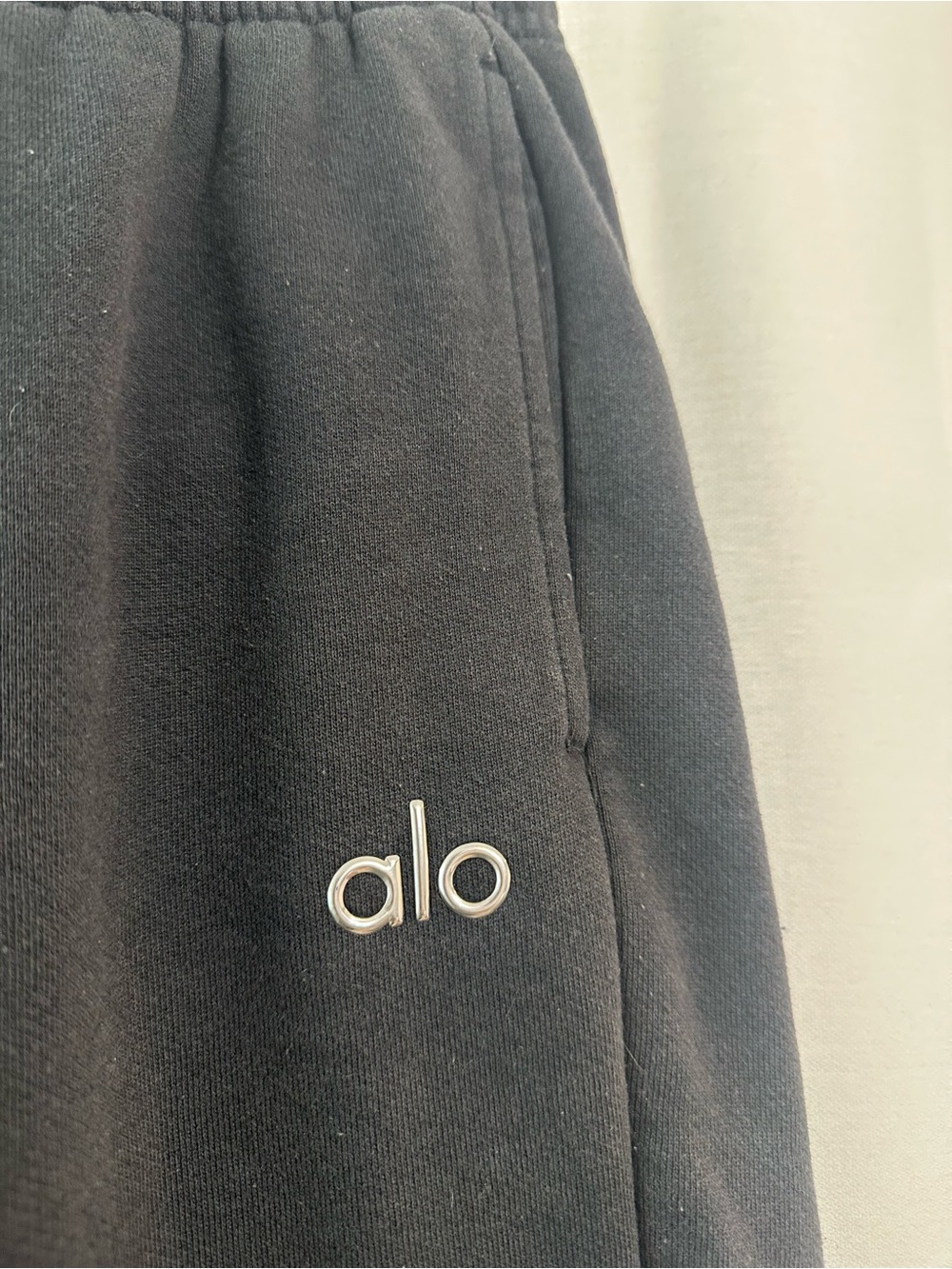 ALO Yoga Accolade Sweatpants Size M - Picture 2 of 4